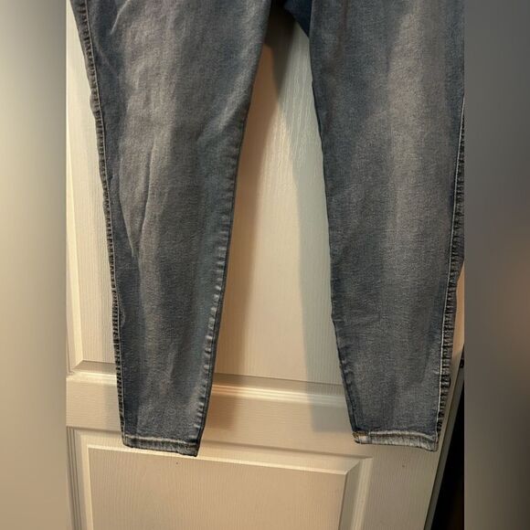 Forever 21 premium jeans light blue‎ Wash mom size 16 - Picture 3 of 15